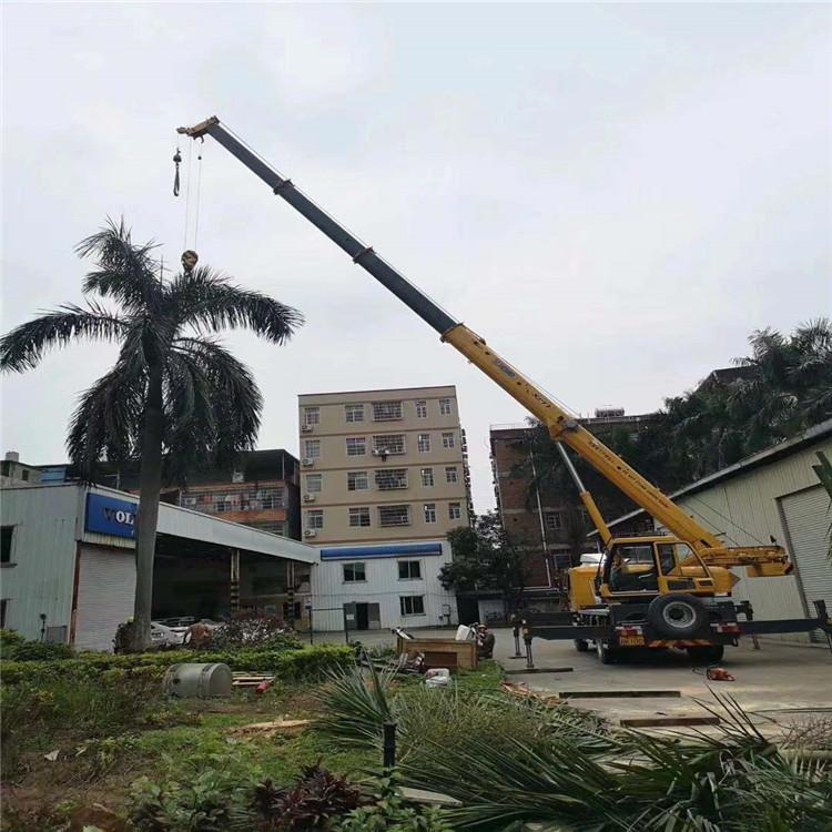 五指山12吨吊车出租一天的收费标准是什么