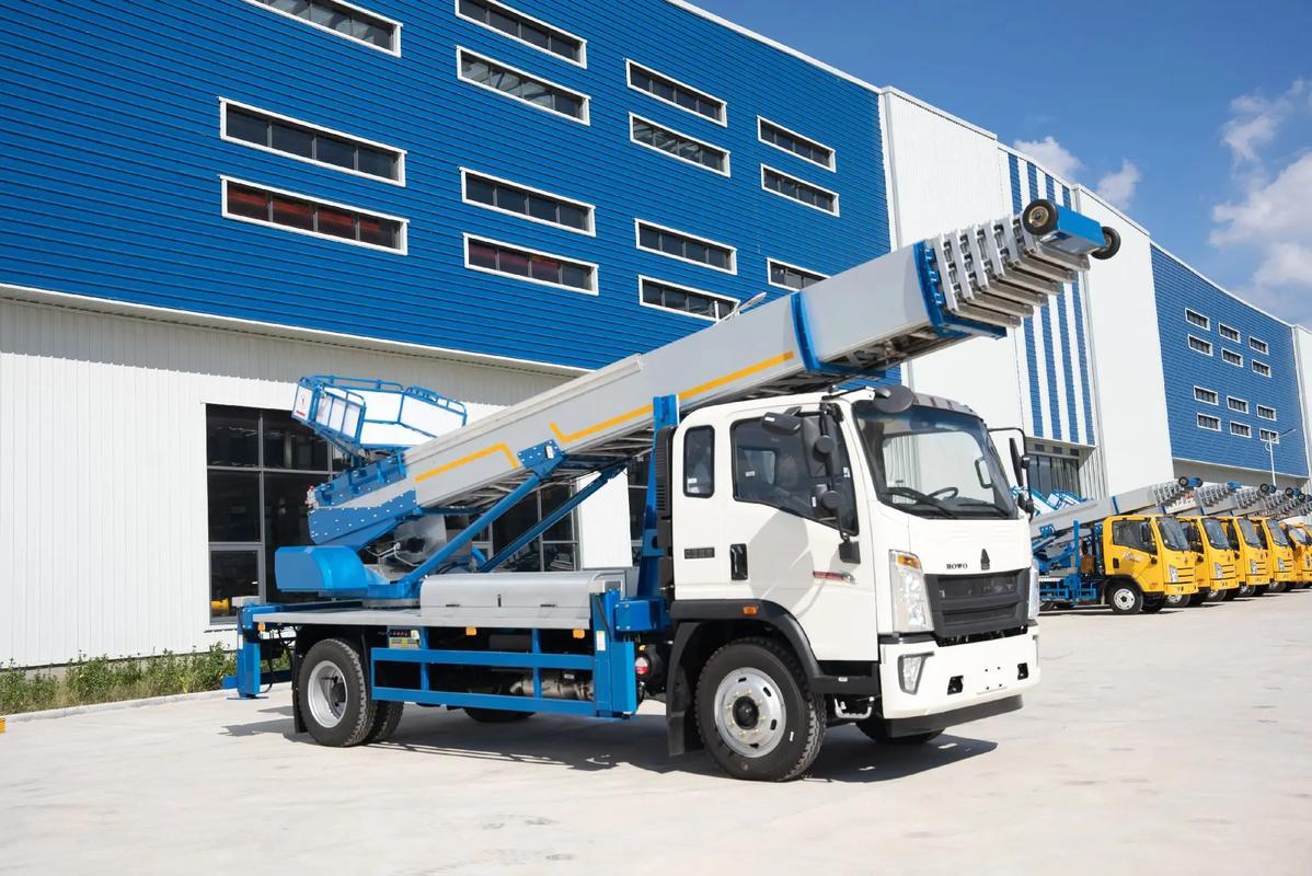 五指山出租云梯车高空作业车 建筑垃圾搬运